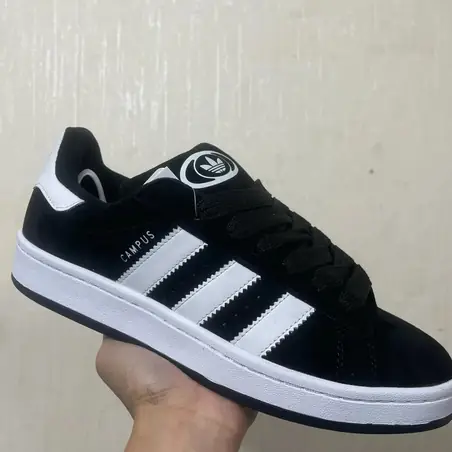 Zapatillas negras: Mujer