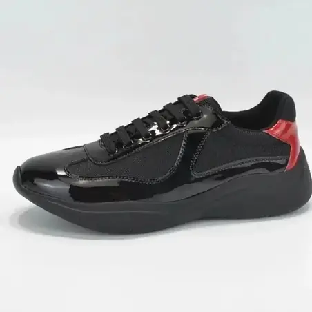 Prada Cups Shoes en negro